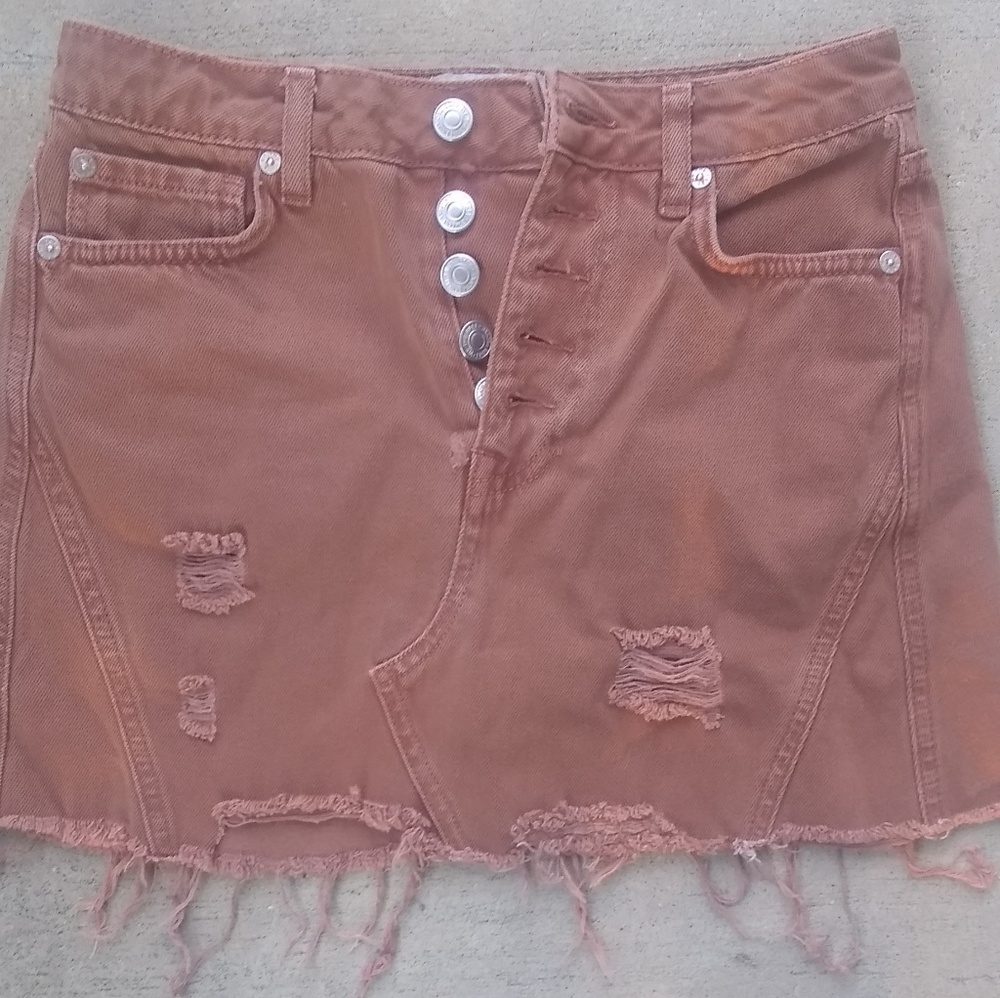 Size 25 distressed skirt